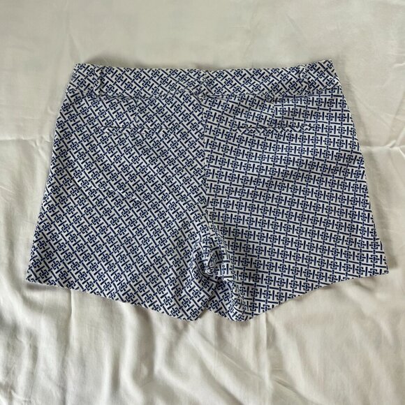 The Limited Blue White Geometric Pattern High Rise Casual Shorts | Size 12 - Picture 4 of 5